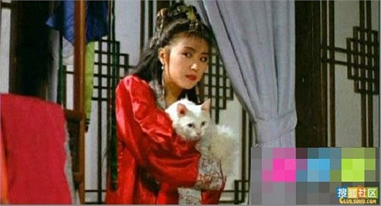 9. Kỷ Sảnh Nhi - nữ diễn viên thủ vai Phan Kim Liên trong 'Kim Bình Phong Nguyệt' 1991 cũng nhận được nhiều phản hồi tốt từ khán giả.