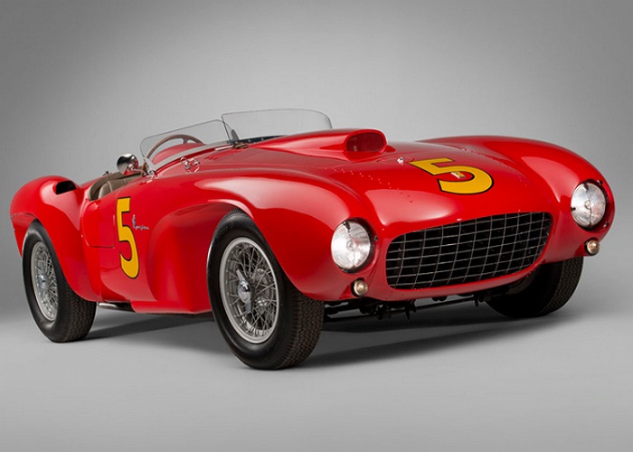 Ferrari 375 MM Spider đời 1953 do Pininfarina chế tác được kỳ vọng có giá từ 5 đến 7 triệu USD. Đây là một chiếc xe đua thuộc dạng cực hiếm với động cơ V12 công suất 340 mã lực. 