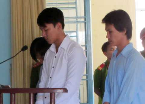 đâm chết người, ghen tuông, dã man, lãnh án