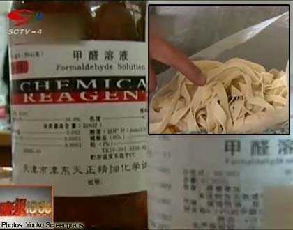 mì chứa chất formaldehyde