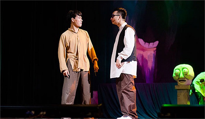 Bắt đầu từ đêm qua, chương trình Bí mật chuyện kể đã diễn ra tại Rạp Âu Cơ, Hà Nội.