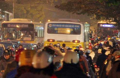 1000 tỷ đầu tư xe buýt nhanh, HN hết 'xấu xí'?