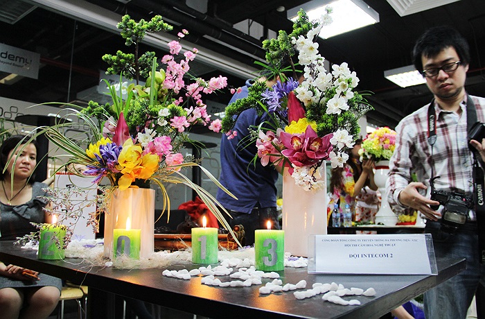 Tác phẩm của đội Intecom 2.