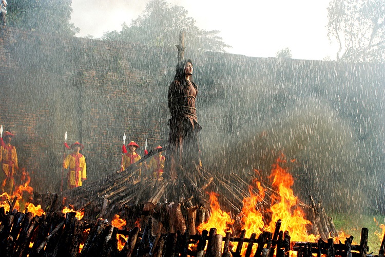 Ca sĩ – diễn viên Nguyễn Phi Hùng trong phim Duyên Trần thoát tục