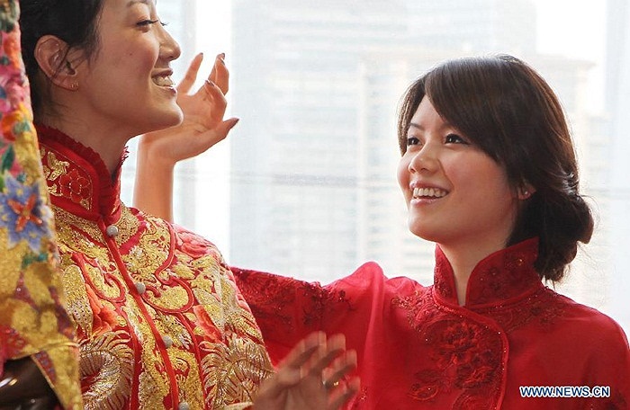 Nụ cười tươi tắn trong ngày cưới