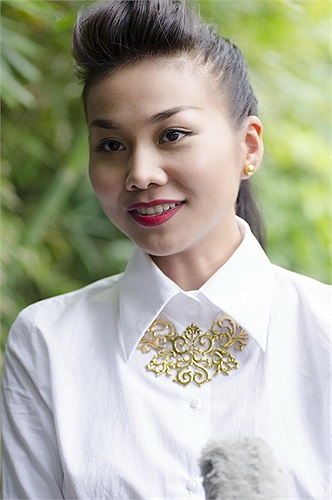 Cô còn được đánh giá cao bởi gu ăn mặc lịch lãm nhưng không kém phần gợi cảm.