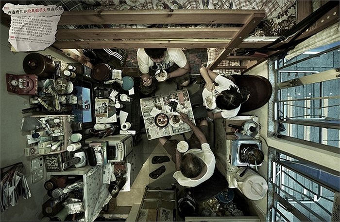 Bữa ăn của gia đình trong không gian nhỏ hẹp