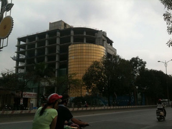 Dự án nhìn từ đường Phạm Văn Đồng và tòa nhà được ví đắt nhất Việt Nam một thời chỉ còn trong trí nhớ của giới bất động sản.