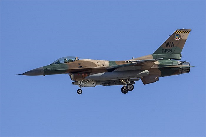 F-16 Aggressor của Các Tiểu vương quốc Ả Rập
