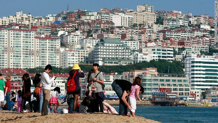 Busan, Hàn Quốc được xếp hạng thành phố sáng tạo thứ chín. Nơi đây diễn ra lễ hội lớn nhất châu Á - Liên hoan phim quốc tế Busan lần thứ 15