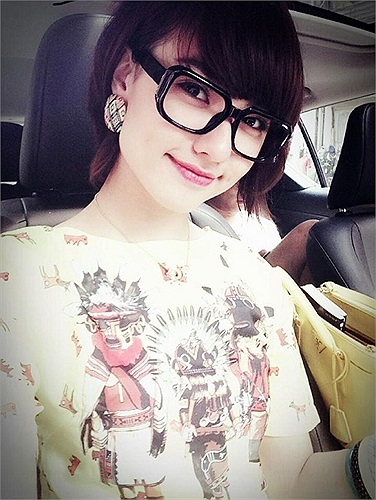 Hồng Quế là một trong số ít người mẫu vừa sở hữu thân hình hoàn hảo, vừa mang gương mặt cực kì xinh đẹp.