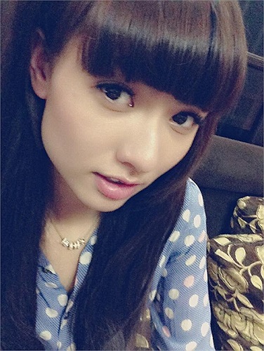 Hồng Quế lại đổi kiểu tóc mới