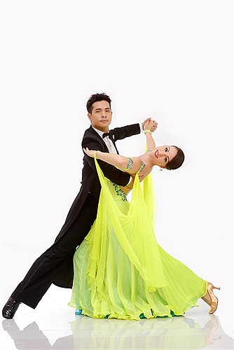 Ca sĩ Trương Thế Vinh sẽ kết hợp cùng Ina Georgieva Chokova.