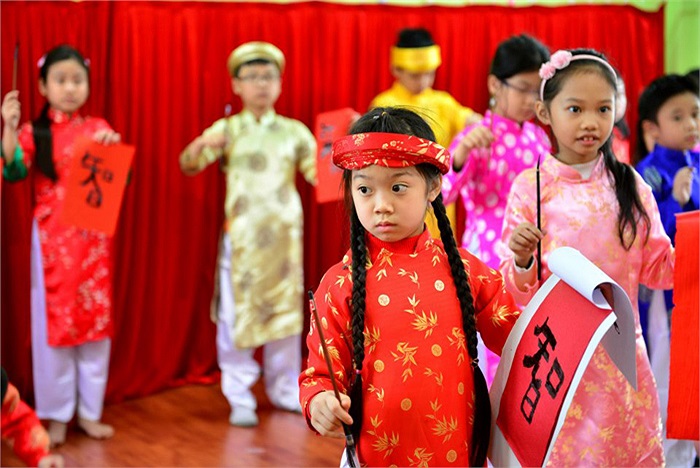 Vui sướng khi hoàn thành xong các tác phẩm của mình