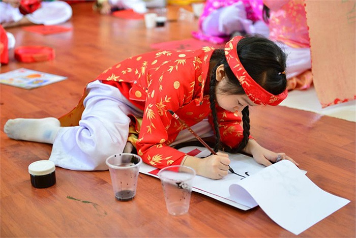 Các em nhỏ đã có những trải nghiệm hết sức thú vị