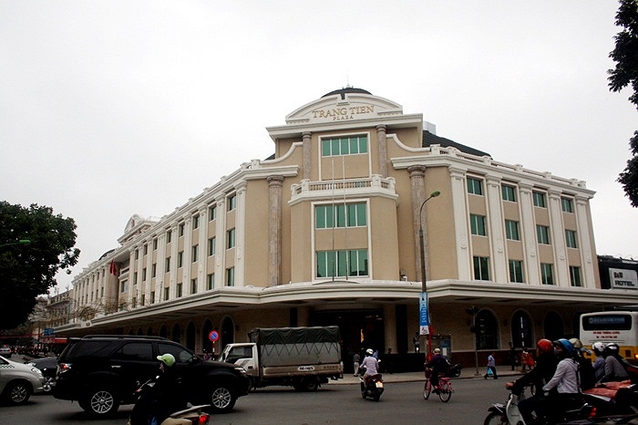 Nhìn từ phố Hai Bà Trưng.