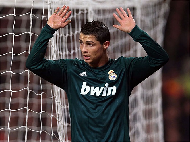 Ronaldo ngập ngùi đứng thứ 3, với số tài sản là 112 triệu bảng