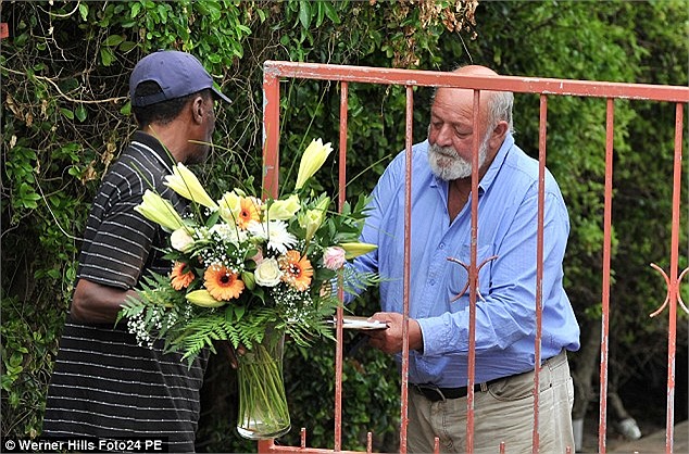 Người hâm mộ tiếc thương người đẹp yểu mệnh