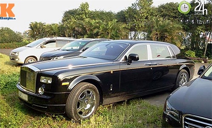 Roll-Royce rồng xịn : Rolls-Royce Phantom 'Year of the Dragon 2012' chỉ được sản xuất với số lượng 33 chiếc trên toàn thế giới