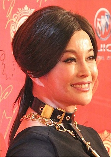 Còn đây là sản phẩm của rất nhiều lần chỉnh sửa nhan sắc.