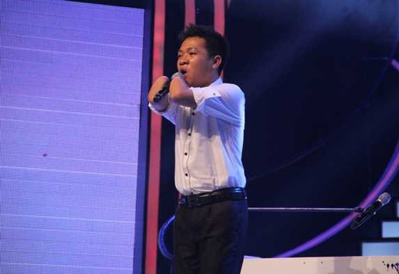Chơi đàn không tay, vào thẳng chung kết Got Talent