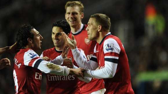 Cộng đồng mạng VN hân hoan chào đón Arsenal