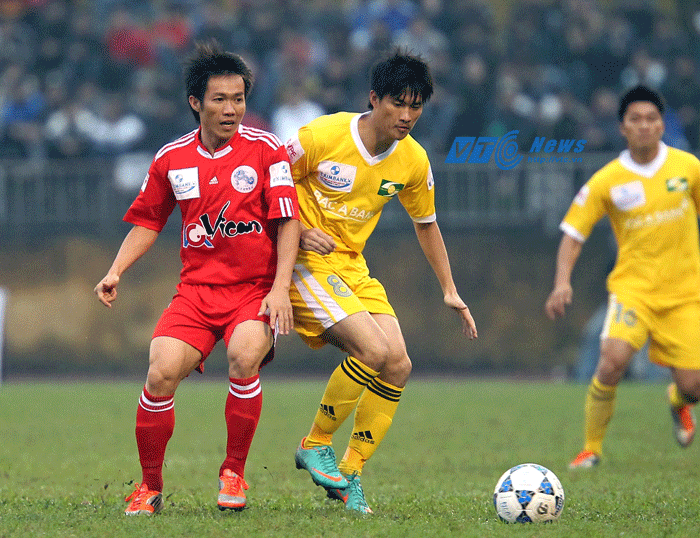 Công Vinh ghi bàn òa nước mắt, SLNA thắng V.Hải Phòng