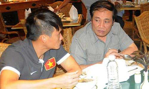 Công Vinh thất nghiệp, chủ tịch Hỷ làm CEO?