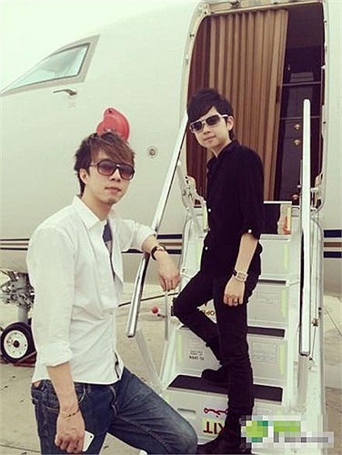 Trương có hẳn máy bay riêng