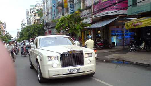 Dàn Rolls-Royce Phantom biển tứ quý 'cực độc' tại VN