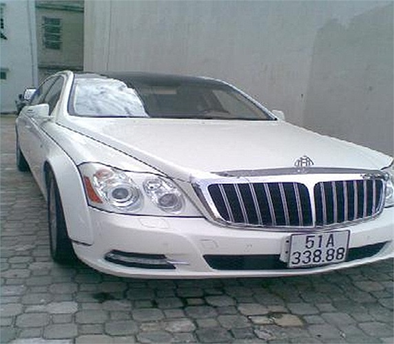 Maybach 62S - phiên bản đặc biệt với những cải tiến đáng kể về ngoại và nội thất.(Theo Vnexpress) 