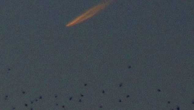 Đến lượt Anh xuất hiện những tia sáng kì lạ trên trời