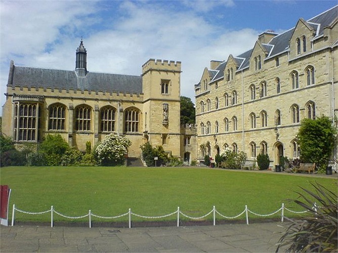1.Đại học Oxford (Vương Quốc Anh)