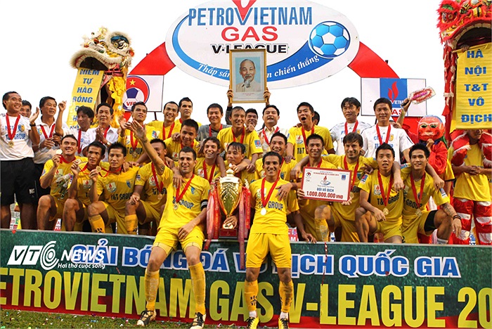 Thành tích: Một lần vô địch (2010), hai lần Á quân (2011 – 2012); HLV hiện tại: Phan Thanh Hùng; Ngôi sao đang sở hữu: Tiền đạo Samson, tiền vệ Thành Lương, Văn Quyết. Thứ hạng mùa trước: Á quân.