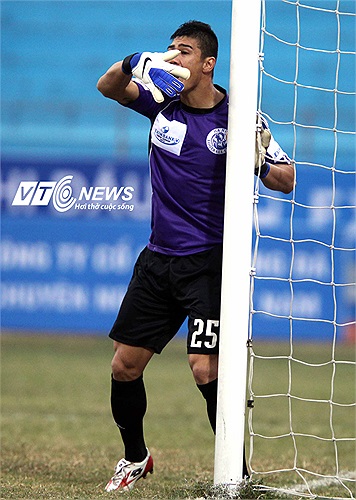 Thủ môn: Đức Cường (27 tuổi - Cựu tuyển thủ Quốc gia. Giá chuyển nhượng gần nhất: 4 tỷ). Thực trạng hiện tại: Chờ Xi măng Hải Phòng ký.