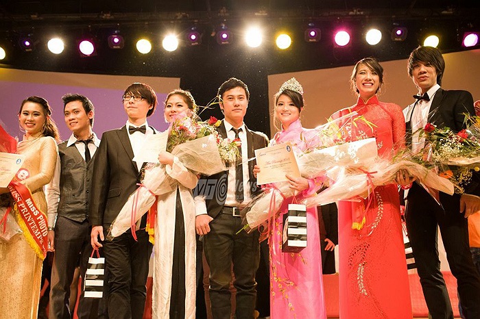 Các thí sinh rạng rỡ trong cuộc thi