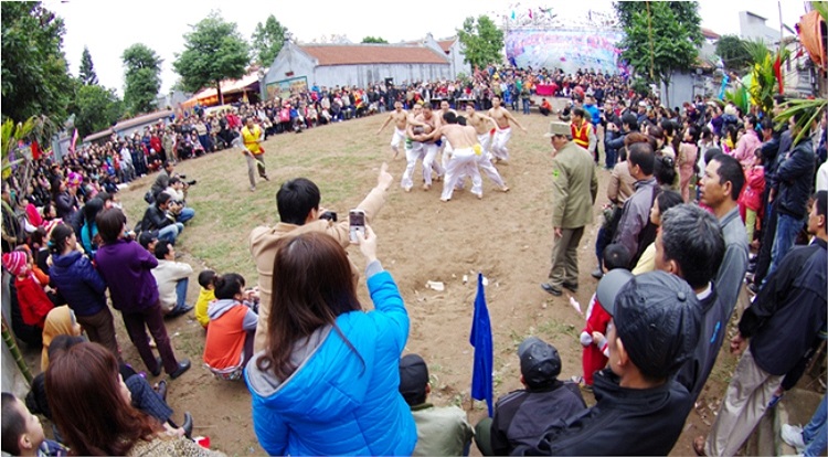 Chính bởi tính đối kháng, tinh thần thượng võ cao nên trò chơi này nhận được rất nhiều sự quan tâm, cổ vũ của người xem (Theo Thể thao & Văn hóa)