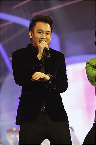 Dương Triệu Vũ cũng nhái anh trai Hoài Linh.