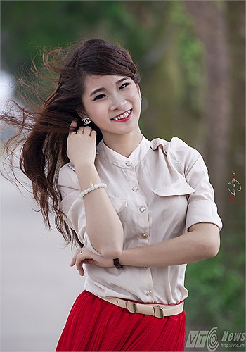 Phương Anh cũng là một nữ sinh trẻ trung và tinh nghịch