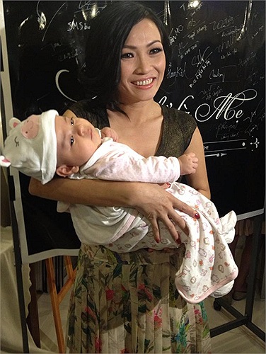 Phương Thanh không biết có mong muốn sinh thêm một nhóc em cho bé Gà, cô con gái đầu lòng.