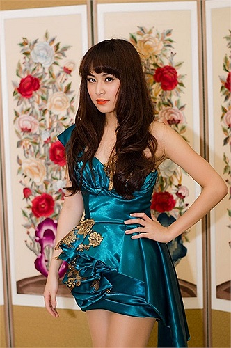 Không quá xuất sắc về giọng hát, nhưng Hoàng Thùy Linh luôn đầu tư nhiều thời gian và công sức cho phần vũ đạo. 