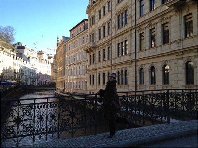 Thu Minh đã xác nhận việc sẽ rời ghế nóng chương trình The Voice mùa thứ hai để dành thời gian cho gia đình. Nữ hoàng nhạc dance đã lên kế hoạch sinh em bé trong năm nay.