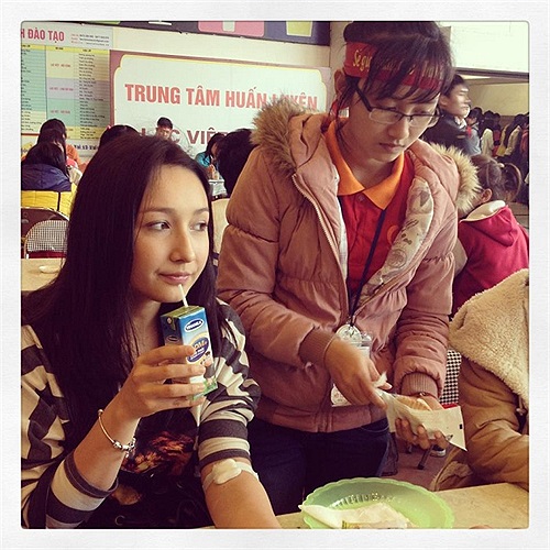 Anna Trương đang là cái tên gây sốt trong giới trẻ sau những MV được đầu tư giới thiệu đến khán giả cách đây không lâu.