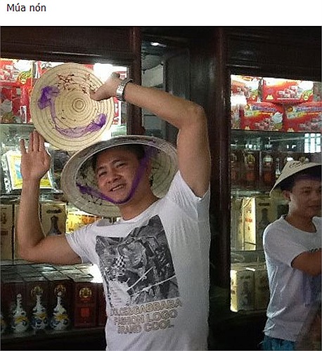 Tự Long cũng múa nón nhân kỉ niệm kết thúc mùng 8/3?