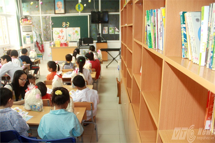 Vượt lên những nỗi đau về bệnh tật, các em nhỏ đang điều trị tại Viện Nhi trung ương đều khao khát được đến trường, nô đùa cùng bạn bè cùng trang lứa