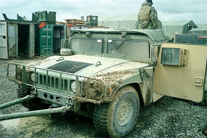 Đôi khi chúng bị hư hỏng ngay trong chuyến tuần tra và phải dùng xe tải để kéo về căn cứ