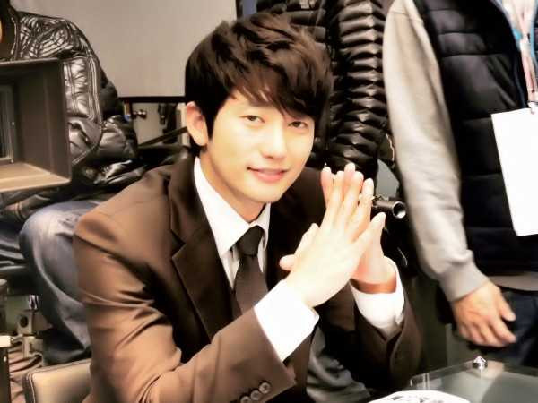 Lộ danh tính thực tập sinh bị Park Shi Hoo xâm hại?