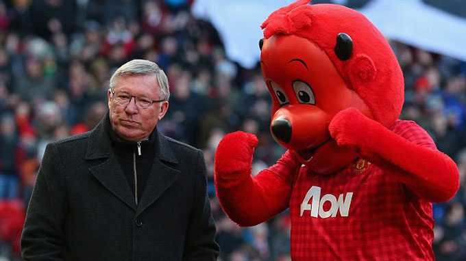 MU tái hiện nỗi đau Real: Đắng cay cho ông thầy già