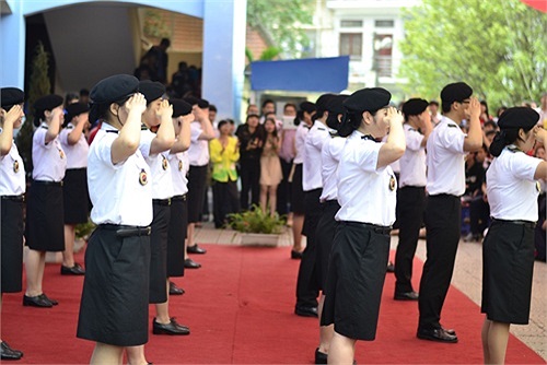 Đặc biệt, họ đã cùng nhau thể hiện màn nhảy tập thể đầy sôi động với ca khúc nổi tiếng đang làm khuynh đảo cả thế giới - Gangnam style. 