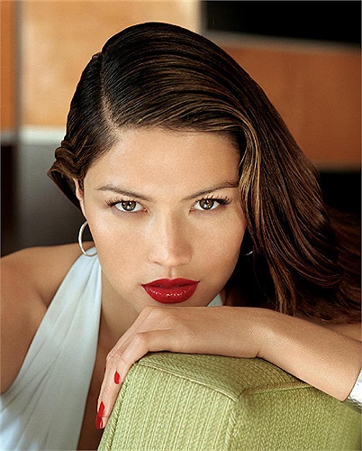 Aline Nakashima rất hâm mộ bóng đá và thần tượng tiền đạo Pato.